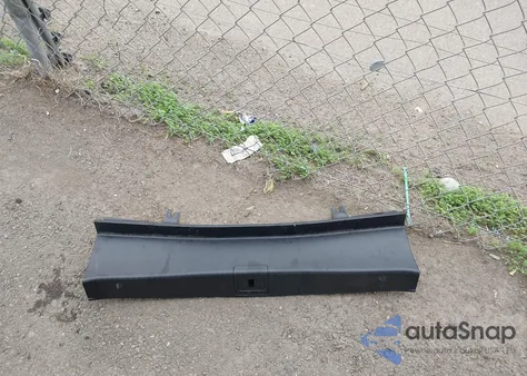 2014 Mercedes-Benz E 250 Bluetec из США, поврежденный, VIN WDDHF0EB9EA942518